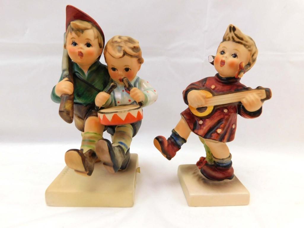 2 Goebel Hummel Figurines incl Volunteers and Happiness 86 (1 of 7)