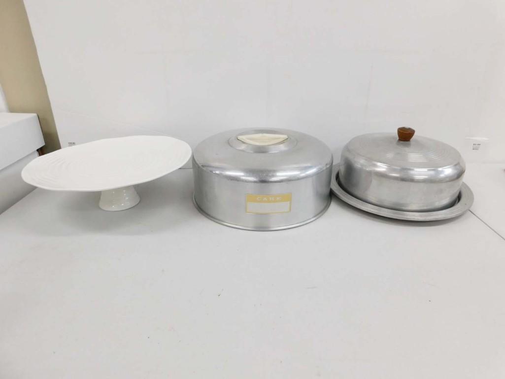 Ripple by Ciroa Cake Stand , Vintage Aluminum Cake Cover, Vintage Aluminum Cake Plate and Cover (1 of 9)