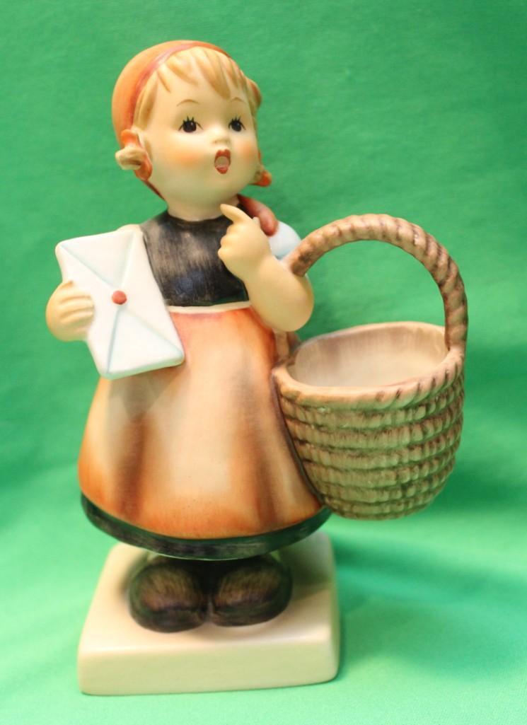 Goebel Hummel Meditation 5.5" Figurine TMK 6 13/0 (1 of 4)