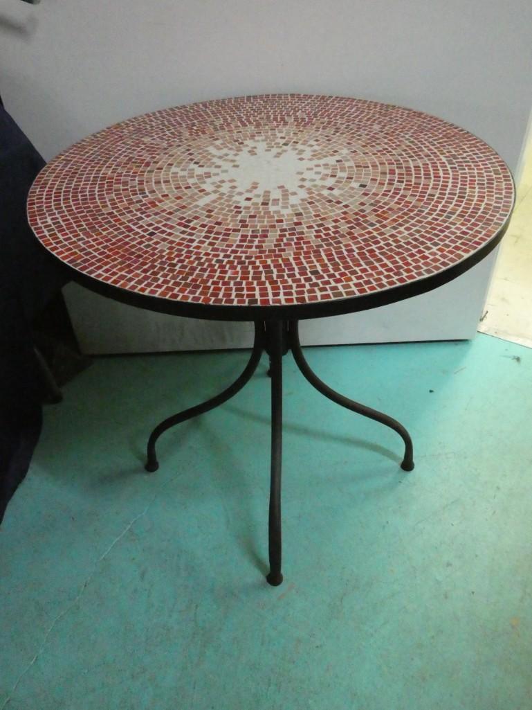 Round Patio Table with Mosaic Concrete and Glass top (1 of 4)