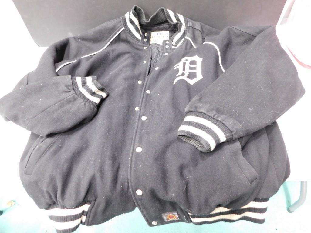 Detroit Tigers Baseball Jacket size 4X: Detroit Tigers Baseball Jacket size 4X . This appears to be a game worn jacket, but no COA. The tag has a serial number though
