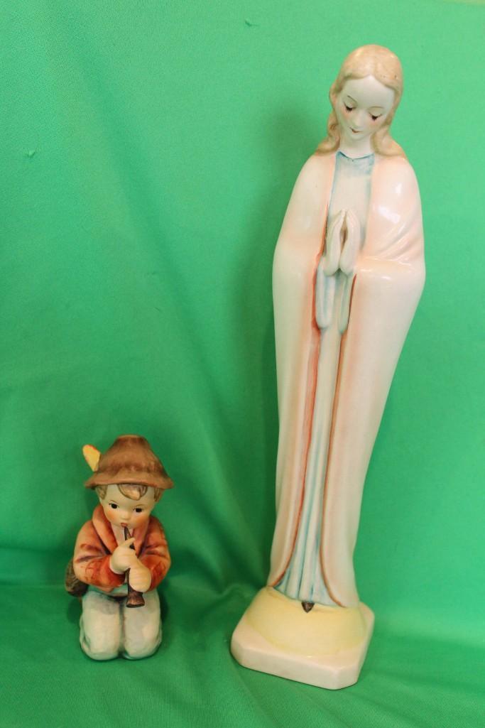 2 Goebel Hummel Figurines incl Little Tooter and Madonna Virgin Mary (1 of 7)