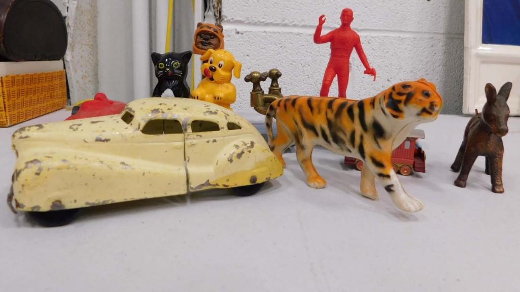 Lot of Vintage Smalls and Small Toys: Lot of Vintage Smalls and Small Toys including toy cars, salt and pepper shakers, plastic tiger, etc