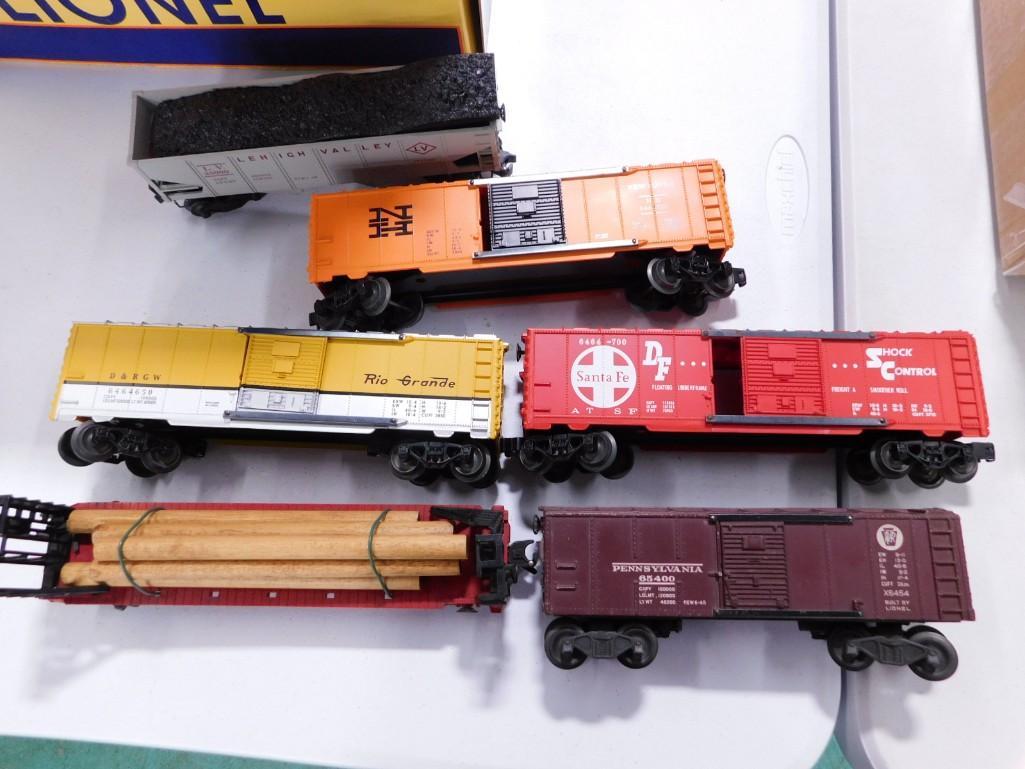 Lot of Lionel O Gauge Model Train Cars, etc (1 of 6)