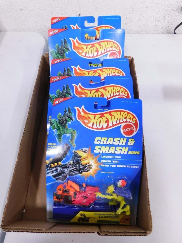 5 Hot Wheels Crash & Smash Bikes New in Package (1 of 3)