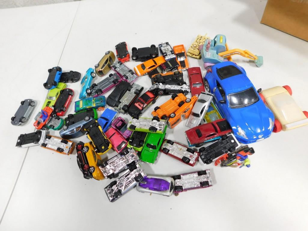 Lot of Matchbox, Hot Wheels, Etc Type Cars: Lot of Matchbox, Hot Wheels, Etc Type Cars