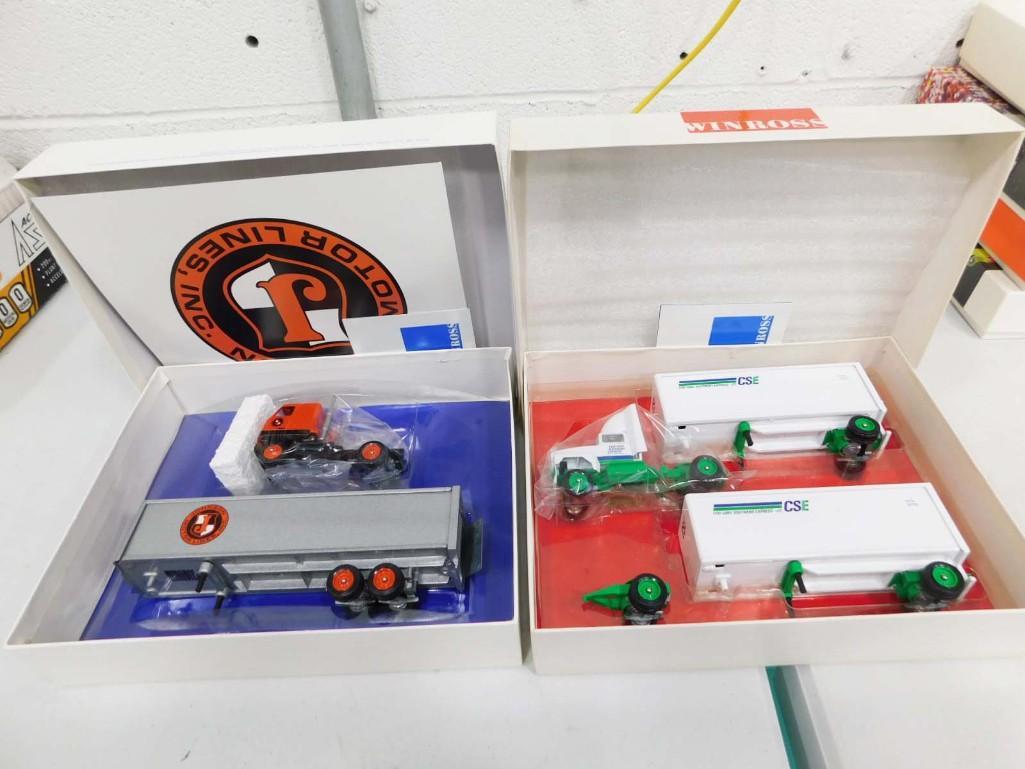 2 Winross Die Cast Model Trucks including Con-Way Southern Express and Johnson Motor Lines 1:64 Scal (1 of 3)