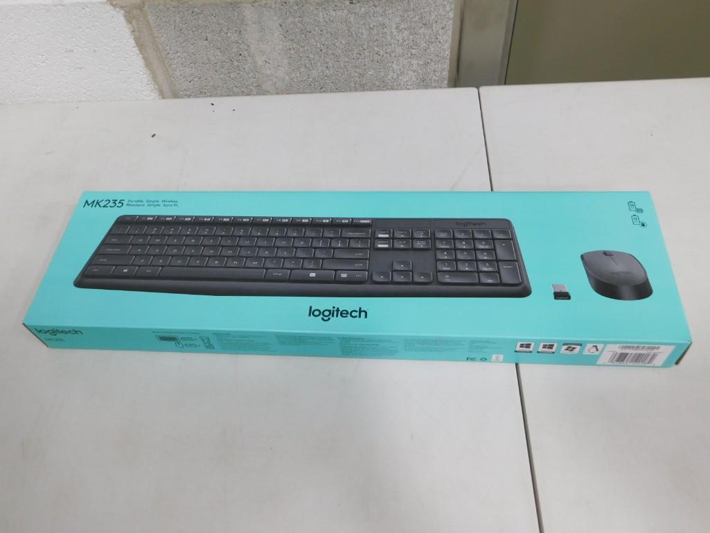 Logitech MK235 Wireless Mouse and Keyboard (1 of 3)