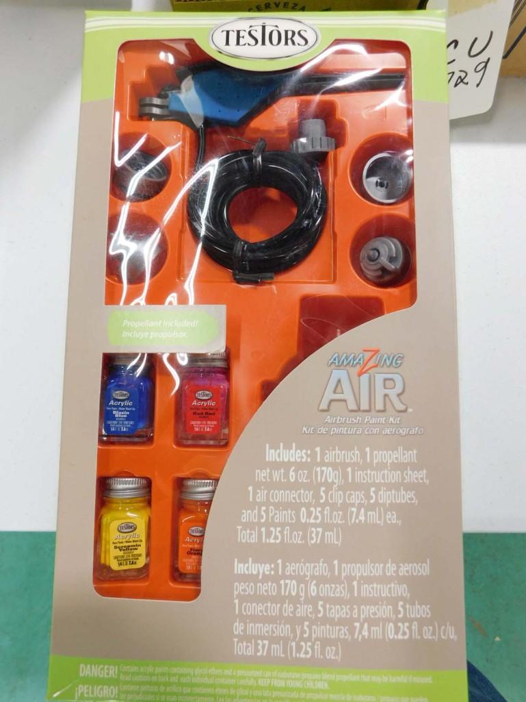 Testors Airbrush Kit New in Box (1 of 2)