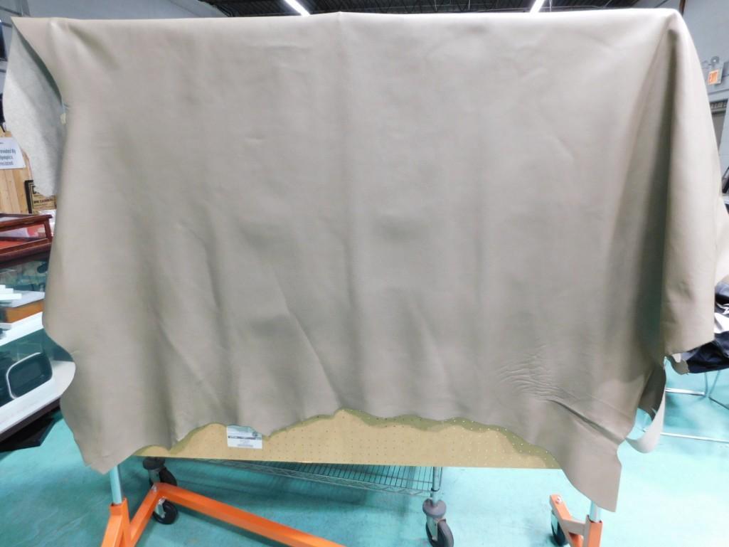 Leather Cow Hide - Arbola Galuchat Palombe - 41 square feet (1 of 3)
