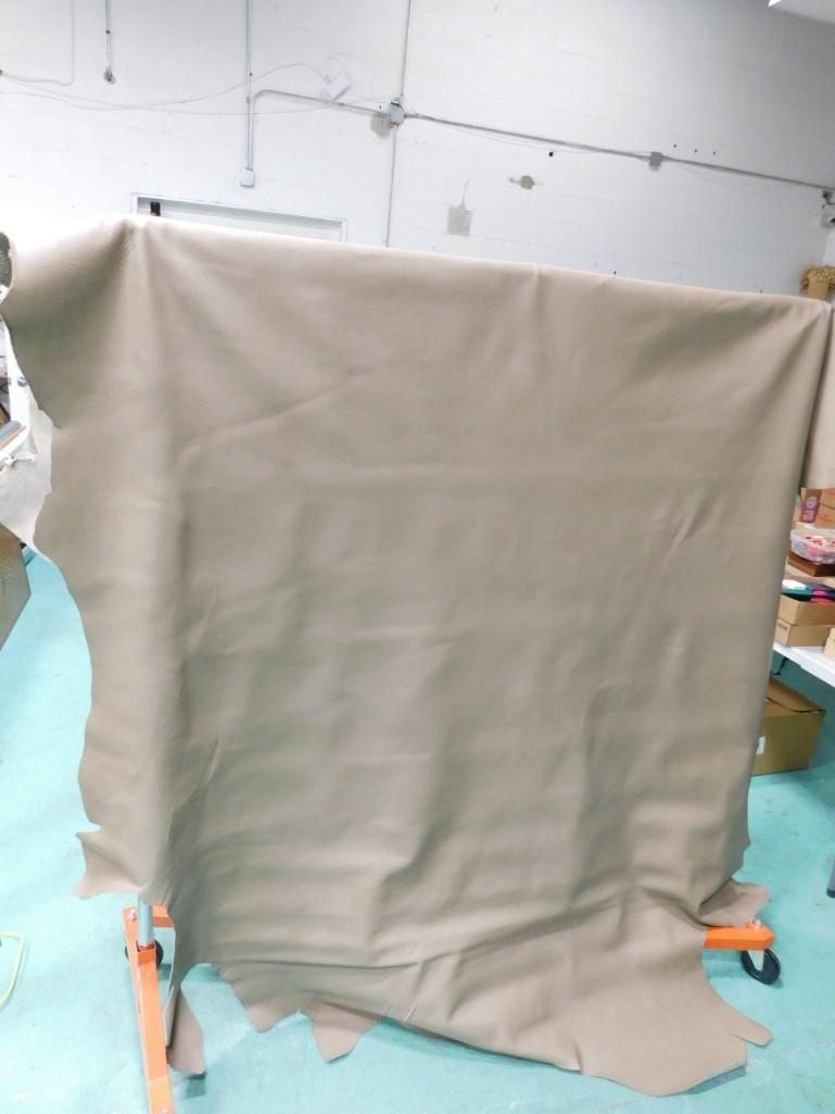 Leather Cow Hide - Arbola Galuchat Palombe - 51 square feet (1 of 3)