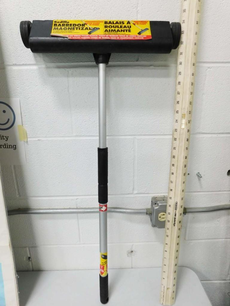 Magnetic Roller Sweeper or Broom: Magnetic Roller Sweeper or Broom
