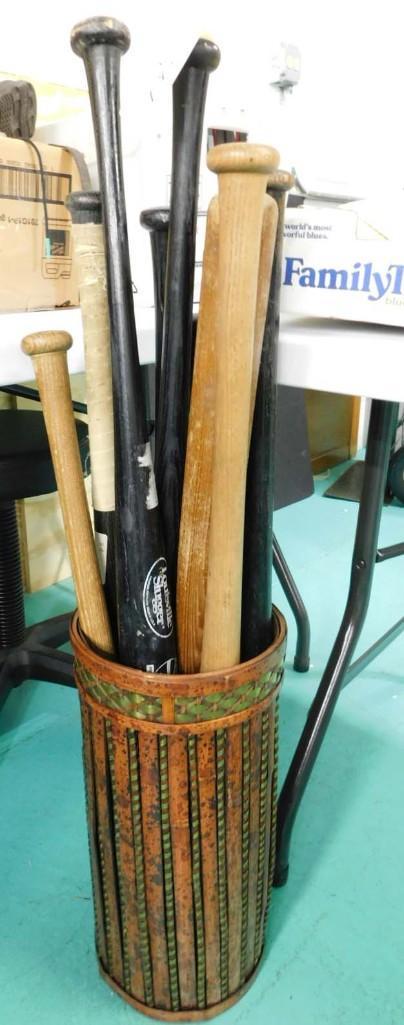 Lot of Baseball and Softball Bats incl Louisville Slugger, Kingsway, Indian, etc (1 of 7)