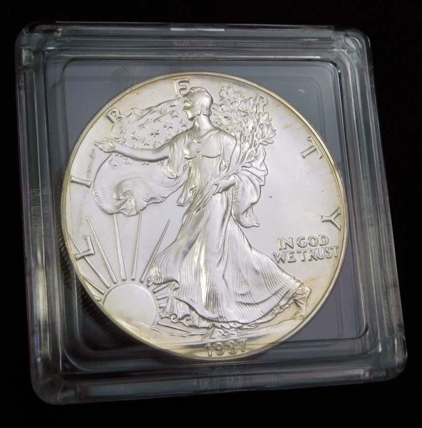 1987 American Silver Eagle 1 oz Fine Silver Round (1 of 2)