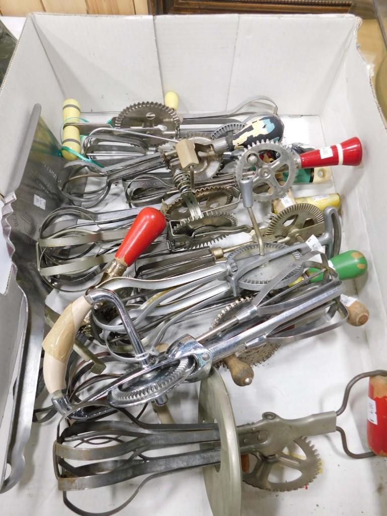 Vintage Hand Mixers or Egg Beaters: Vintage Hand Mixers or Egg Beaters