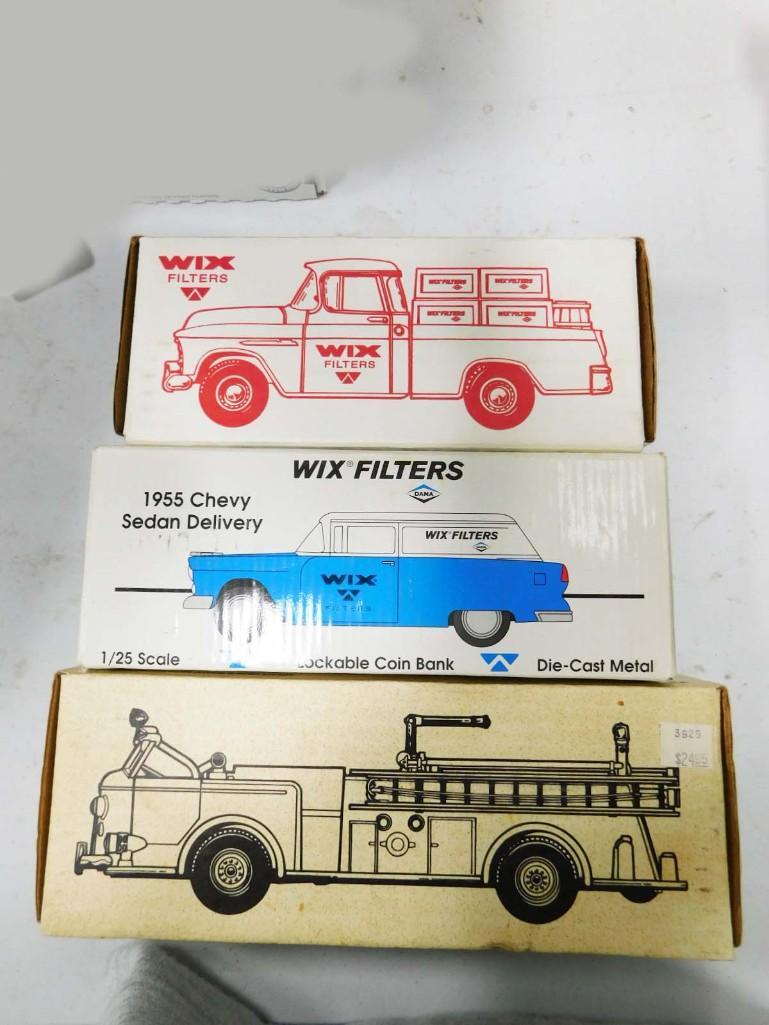 3 Die Cast Coin Bank Model Truckss incl Wix Filters 1955 Cameo Bank, Wix Filters 1955 Chevy Sedan De (1 of 2)