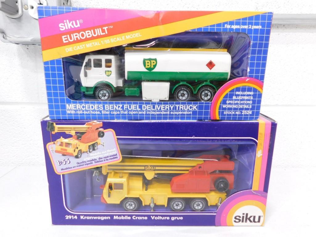 2 Siku Die Cast Trucks incl BP Mercedes Benz Fuel Delivery Truck and 2914 Kranwagen Mobile Crane (1 of 4)