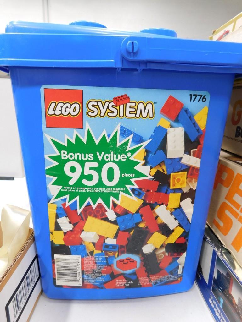 Bin full Lego and Duplo Legos: Bin full Lego and Duplo Legos