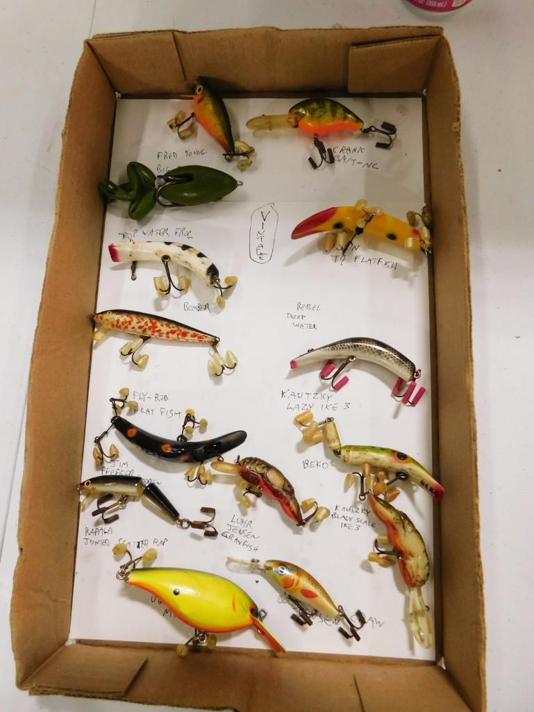 Vintage Fishing Lures incl Crank Bait, Fred Young Big-O, Top Water Frog, Bomber, Fyl-Rod Flatfish, J (1 of 5)