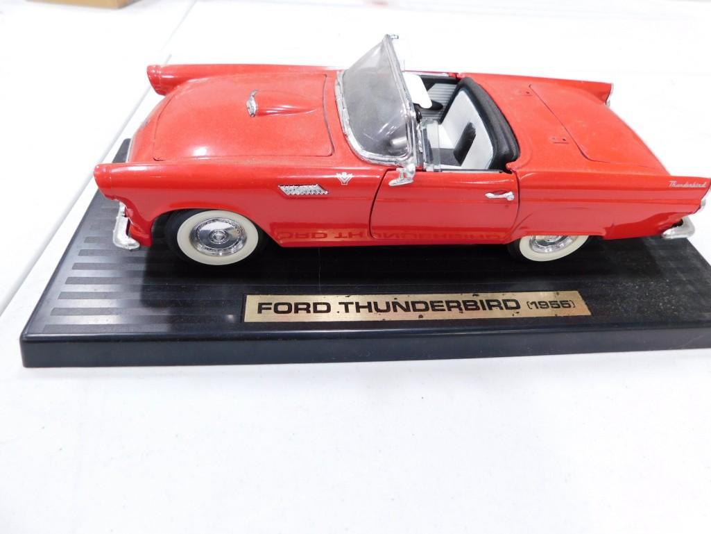 Die Cast Model 1955 Ford Thunderbird Convertible on a Plastic Base (1 of 5)