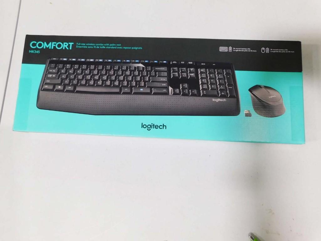 New in Box Logitech Comfort Wireless Keyboard and Mouse (1 of 2)