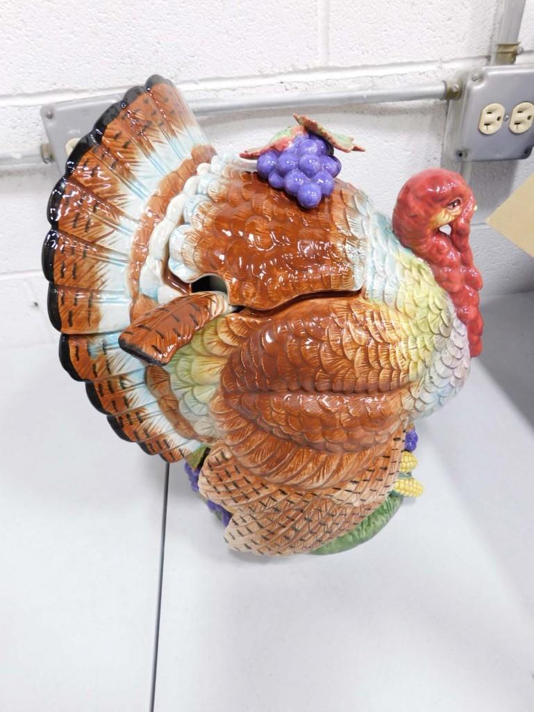 1993 Fitz and Floyd Turkey Tureen with Original Box: 1993 Fitz and Floyd Turkey Soup Tureen with Original Box . Great for Thanksgiving . Condition: has some small chips