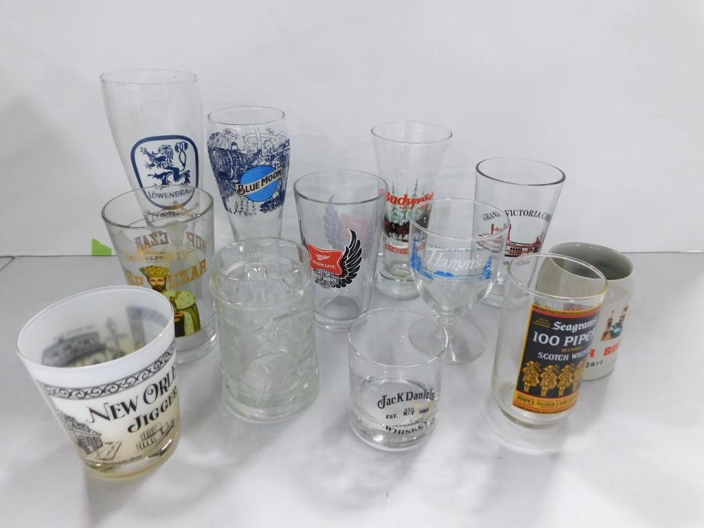 Lot of Bar Glasses incl Hamms Beer, Lowenbrau, Budweiser, Seagrams, Becks, etc: Lot of Bar Glasses incl Hamms Beer, Lowenbrau, Budweiser, Seagrams, Becks, etc