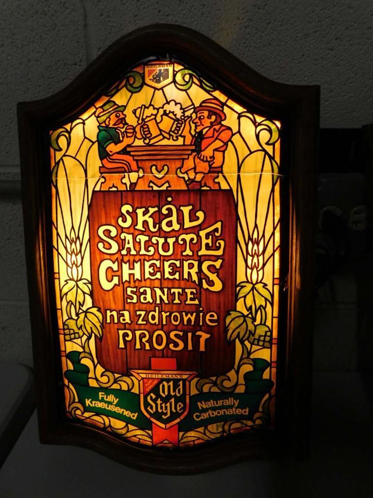 Old Style Beer Lighted Bar Sign Skal Salute Cheers Sante Nazdrowie Prosit: Old Style Beer Lighted Bar Sign Skal Salute Cheers Sante Nazdrowie Prosit Measures about 19"x12.5" Condition: works but has a crack in the plastic across the front. Please see all pictures