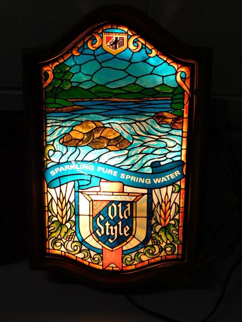 Old Style Beer Lighted Sign Works (1 of 5)