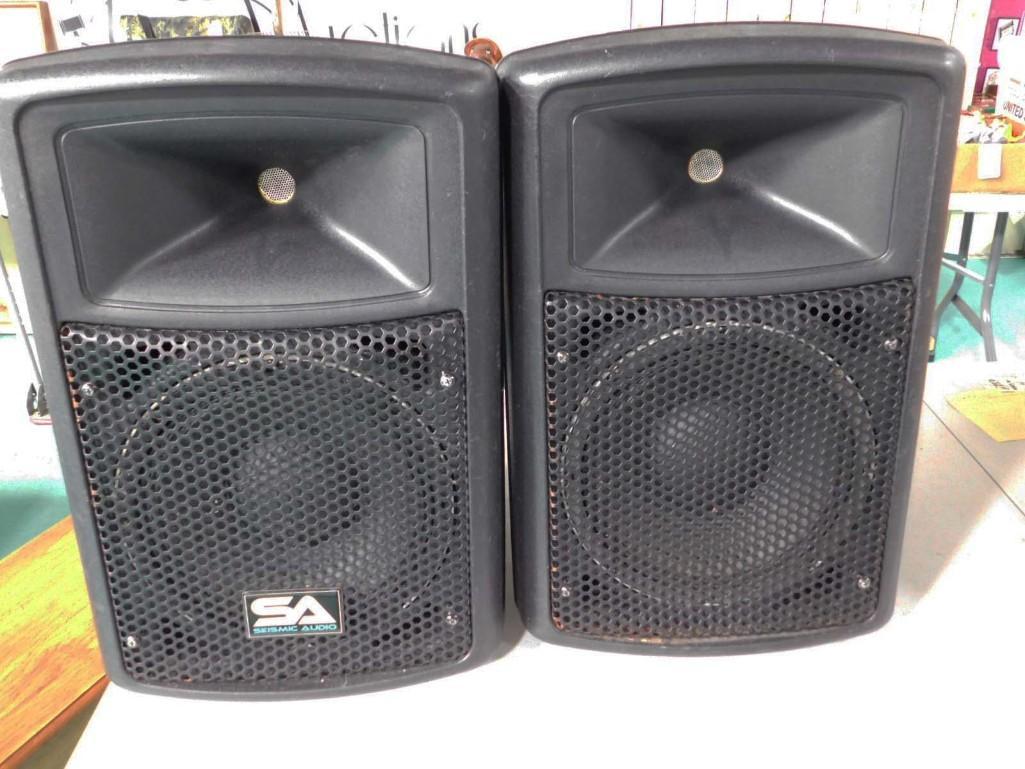 Pair of SA Seismic Audio NPS-10 Professional Loud Speakers 400W Works: Pair of SA Seismic Audio NPS-10 Professional Loud Speakers 400W in working condition