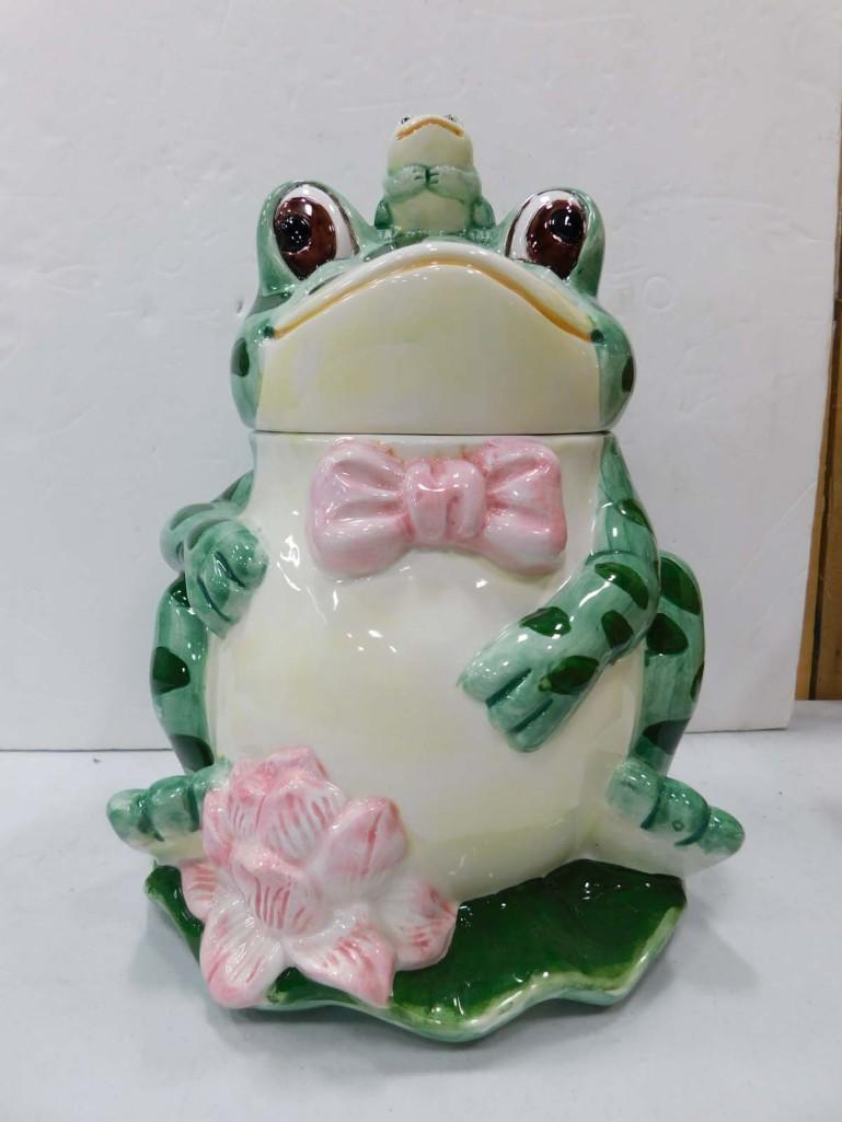 Frog Cookie Jar (1 of 4)