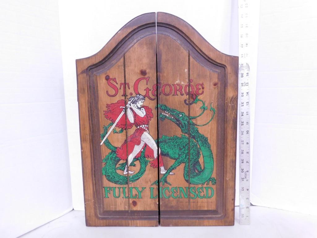 Vintage Dragon and Slayer Dartboard Case with Dartboard and Darts (1 of 3)