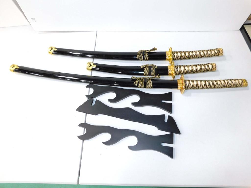 Set of 3 Decorative Swords New in Box with Stand , Longest one is about 39.5 Long with Sheath: Set of Decorative Swords New in Box with Stand , Longest one is about 39.5 Long with Sheath