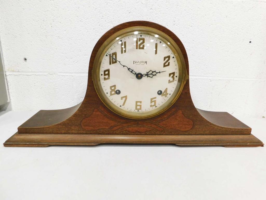 Antique Ingraham Crusader Eight Day Mantel Clock from the Late 1800s: Antique Ingraham Crusader Eight Day Mantel Clock from the Late 1800s Condition: no key, untested, needs new hinges on the bac, no pendulum