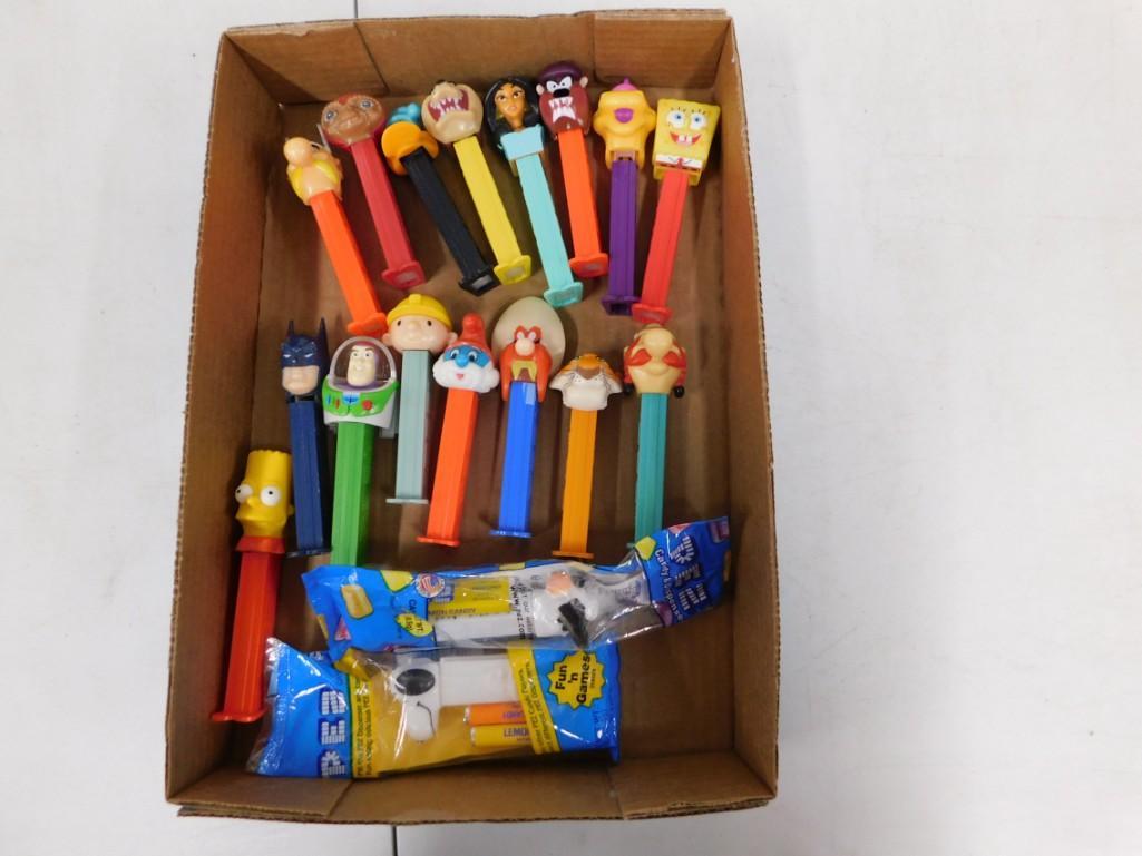 Lot of Pez Dispensers incl Yosemite Sam, Batman, Bart Simpsos, Taz, Etc: Lot of Pez Dispensers incl Papa Smurf, Yosemite Sam, Batman, Bart Simpson, Taz, Etc