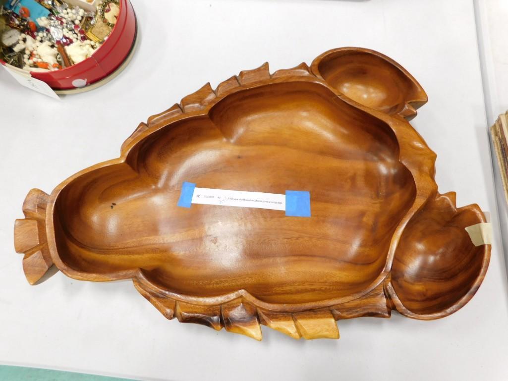 Vintage Hawaiian Monkeypod Serving Dish (1 of 2)