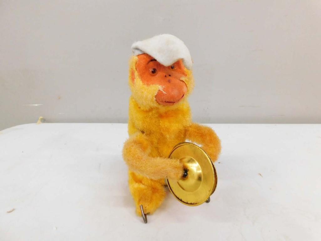 Vintage Wind Up Monkey with Cymbals Works (1 of 5)
