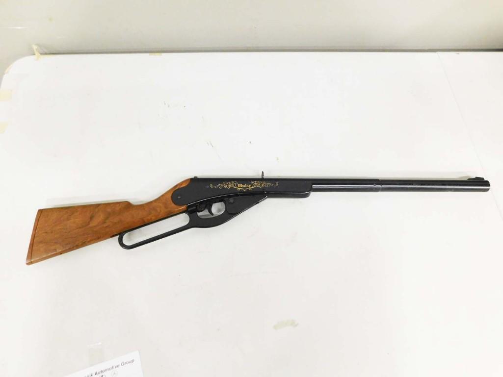 Vintage Daisy Model 105B BB Gun Works: Vintage Daisy Model 105B BB Gun Rifle . Works great.