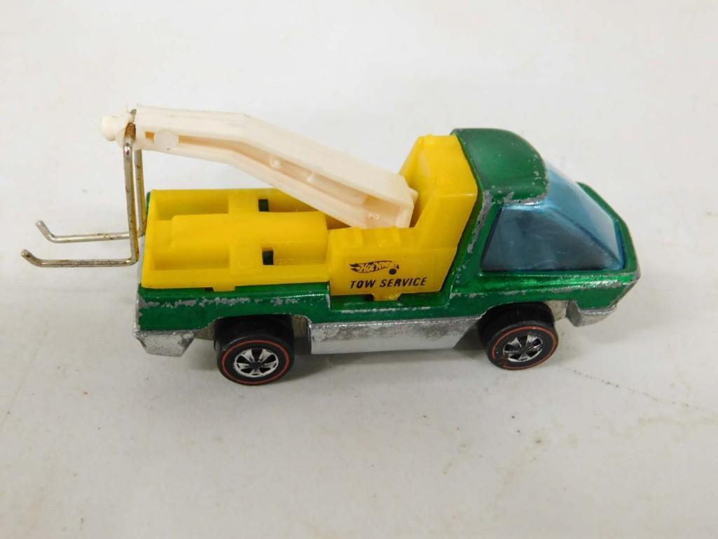 Hot Wheels Redline 1971 Heavy Weights Tow Truck - Green: Hot Wheels Redline 1971 Heavy Weights Tow Truck - Green