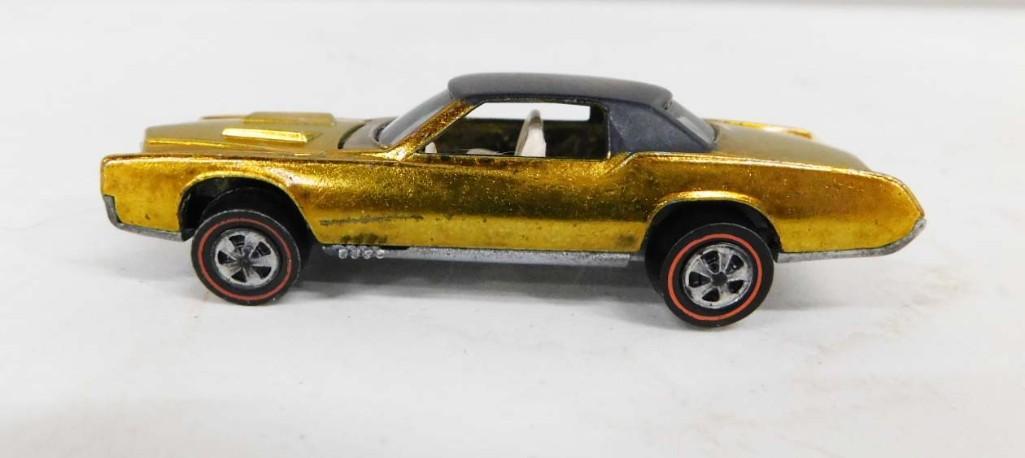 Hot Wheels Redline 1968 Custom Eldorado Gold and Black: Hot Wheels Redline 1968 Custom Eldorado Gold and Black