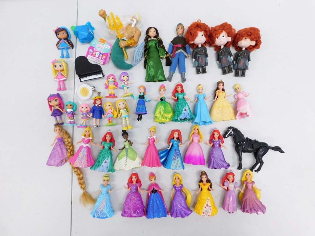 21 Polly Pockets Disney Princess Mostly Magiclip Dolls Lot: 21 Polly Pockets Disney Princess Mostly Magiclip Dolls Lot, Braveheart Merida, Twins, Bears, and Frozen Kirstoff Dolls. Little Charmers, Madeline Keychain, Pop Teenies Mini Dolls. Clean, includes item