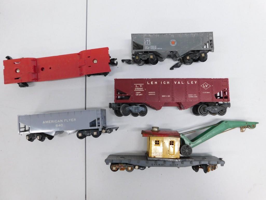 Lot of Model Train Cars incl American Flyer 640 , etc: Lot of Model Train Cars incl American Flyer 640 , etc