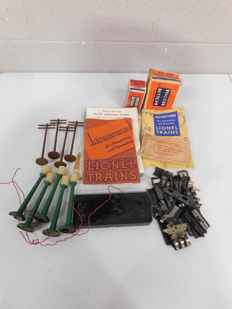 Lionel Train Lot including accessories: Lionel Train Lot including accessories
