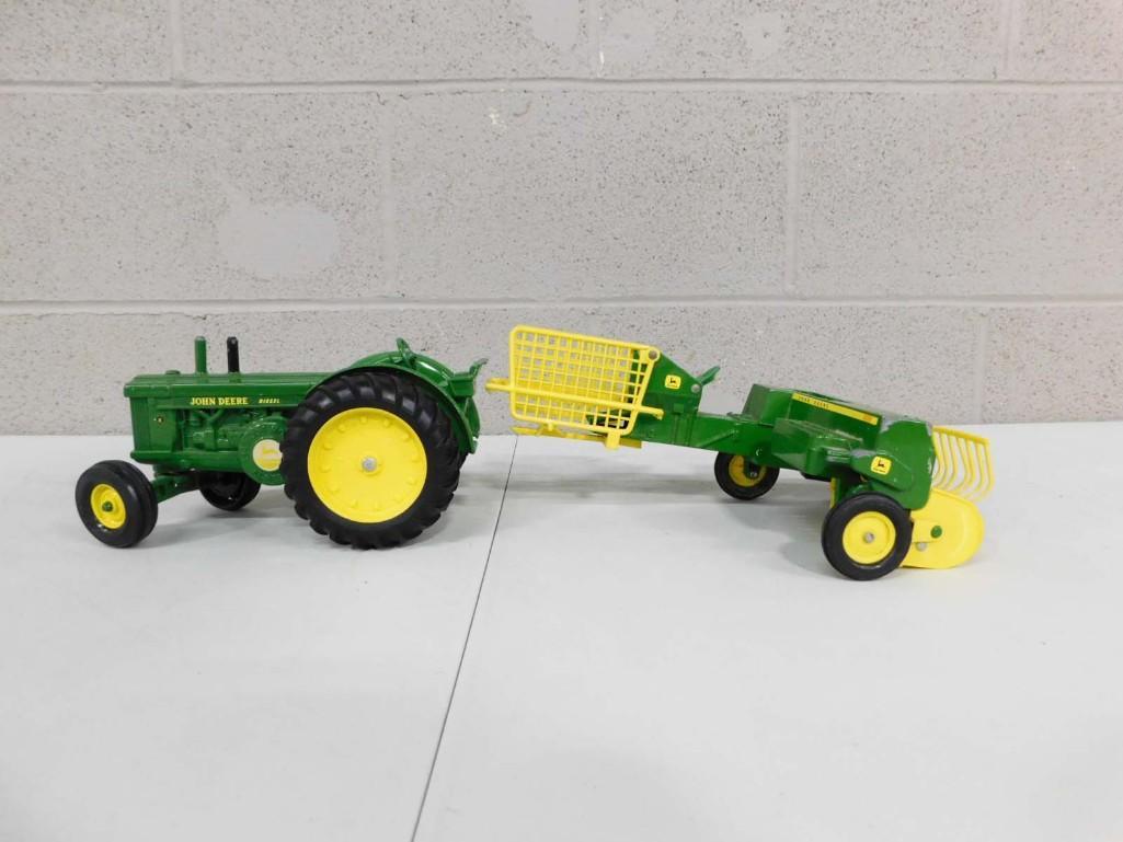 Ertl John Deer Die Cast Series II Tractor and Hay Bailer (1 of 6)