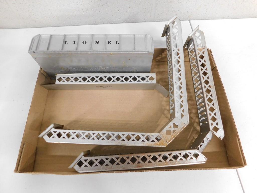 Lionel Metal Bridge accessories - appear to be O Scale: Lionel Metal Bridge accessories - appear to be O Scale