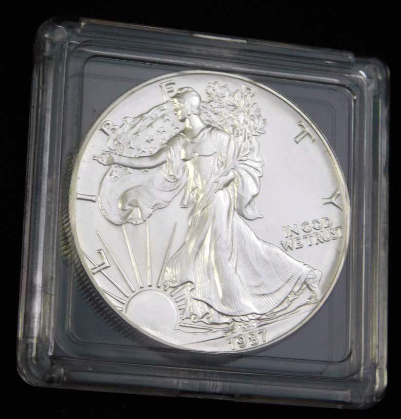 1987 BU American Silver Eagle 1 oz Silver Round (1 of 2)