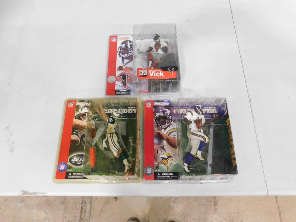 3 Mcfarlane Football Figiures incl Dante Culpepper, Wayne Chrebet, Michael Vick (1 of 6)