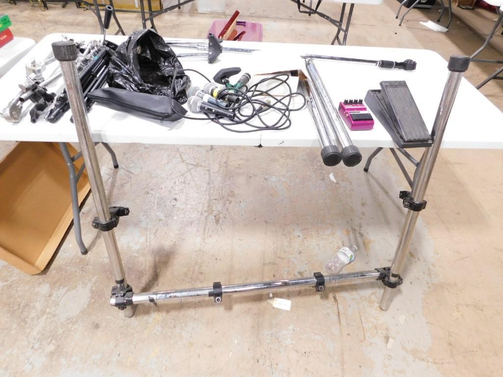 Boss Volume Pedal FV-300H, Shure Model WH20 Dynamic Headset Microphone, 6 Other Microphones, DOD Su: Boss Volume Pedal FV-300H, Shure Model WH20 Dynamic Headset Microphone, 6 Other Microphones, DOD Super American Metal FX56-B Effects Pedal, Microphone Stands, Etc