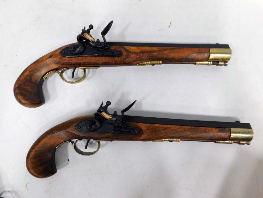Lot of 2 Replica Powder guns (1 of 5)