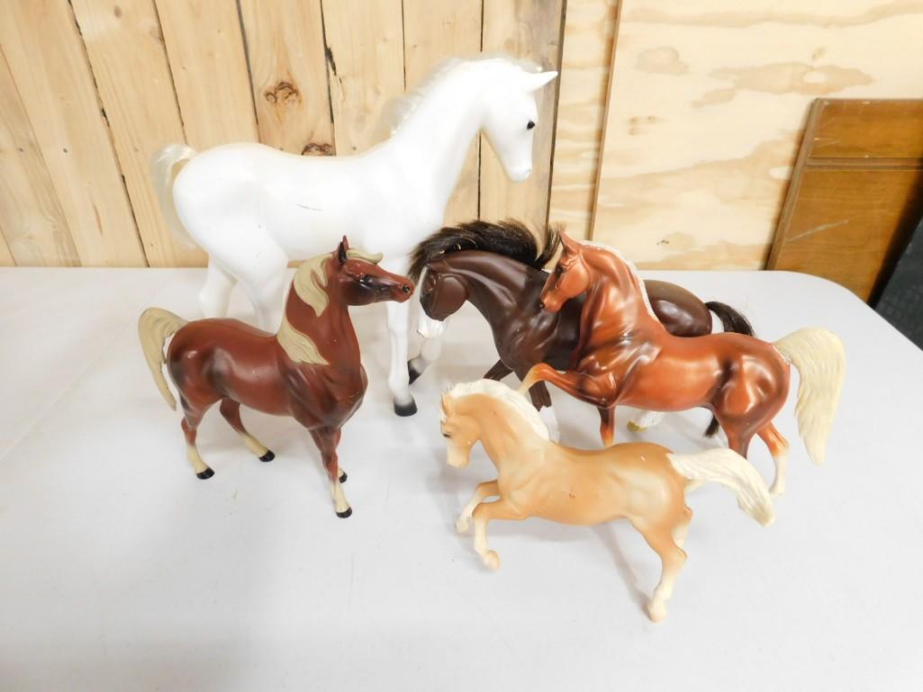 Lot of Classic Toy Horses: Lot of Classic Toy Horses